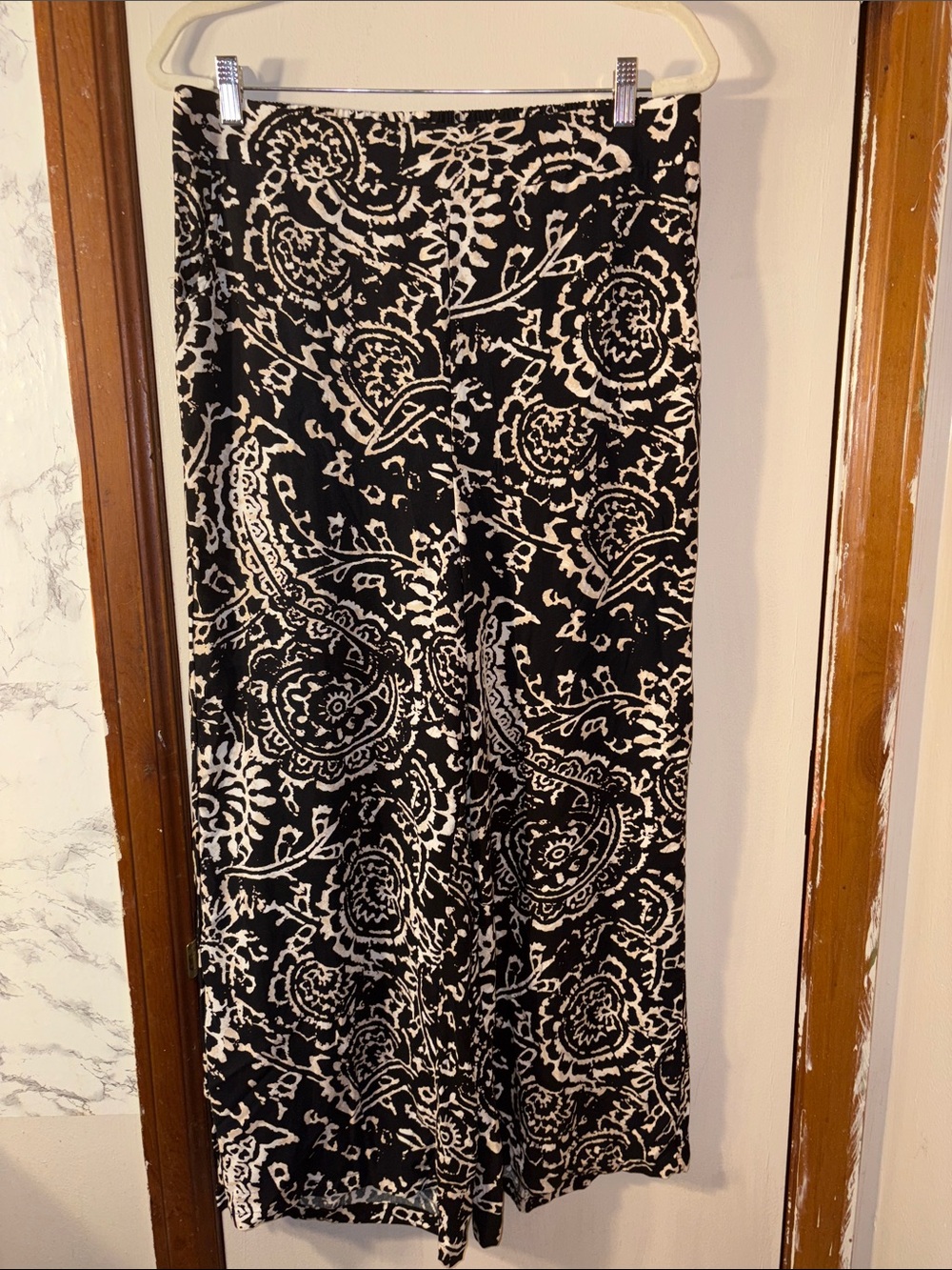 Rachel Zoe Black and Tan Paisley wide leg Pants